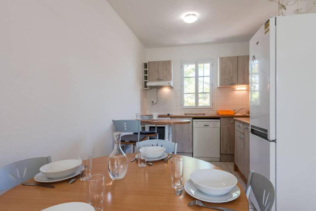 Guest House III Magny-le-Hongre Buitenkant foto