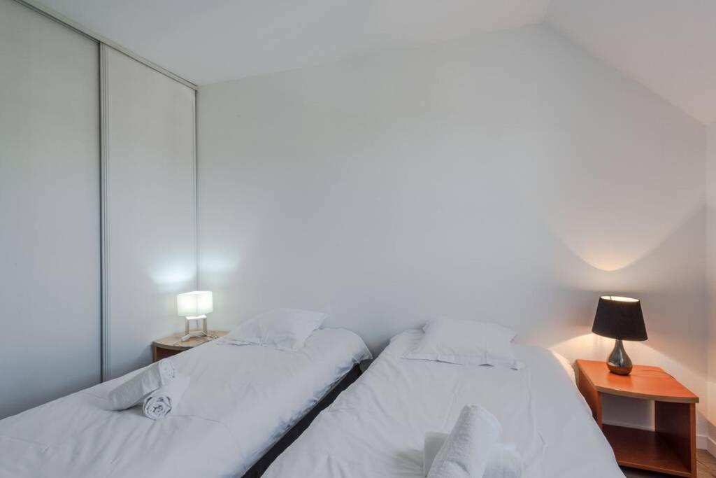 Guest House III Magny-le-Hongre Buitenkant foto